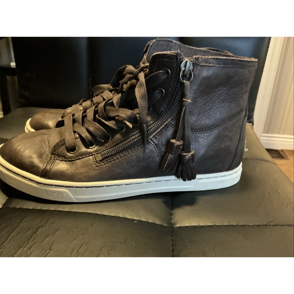 Uggs Women's Size7